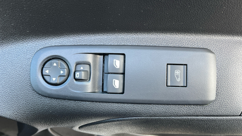 Peugeot Partner E-Standard 800 100kW 50kWh Professional Premium + Van Auto